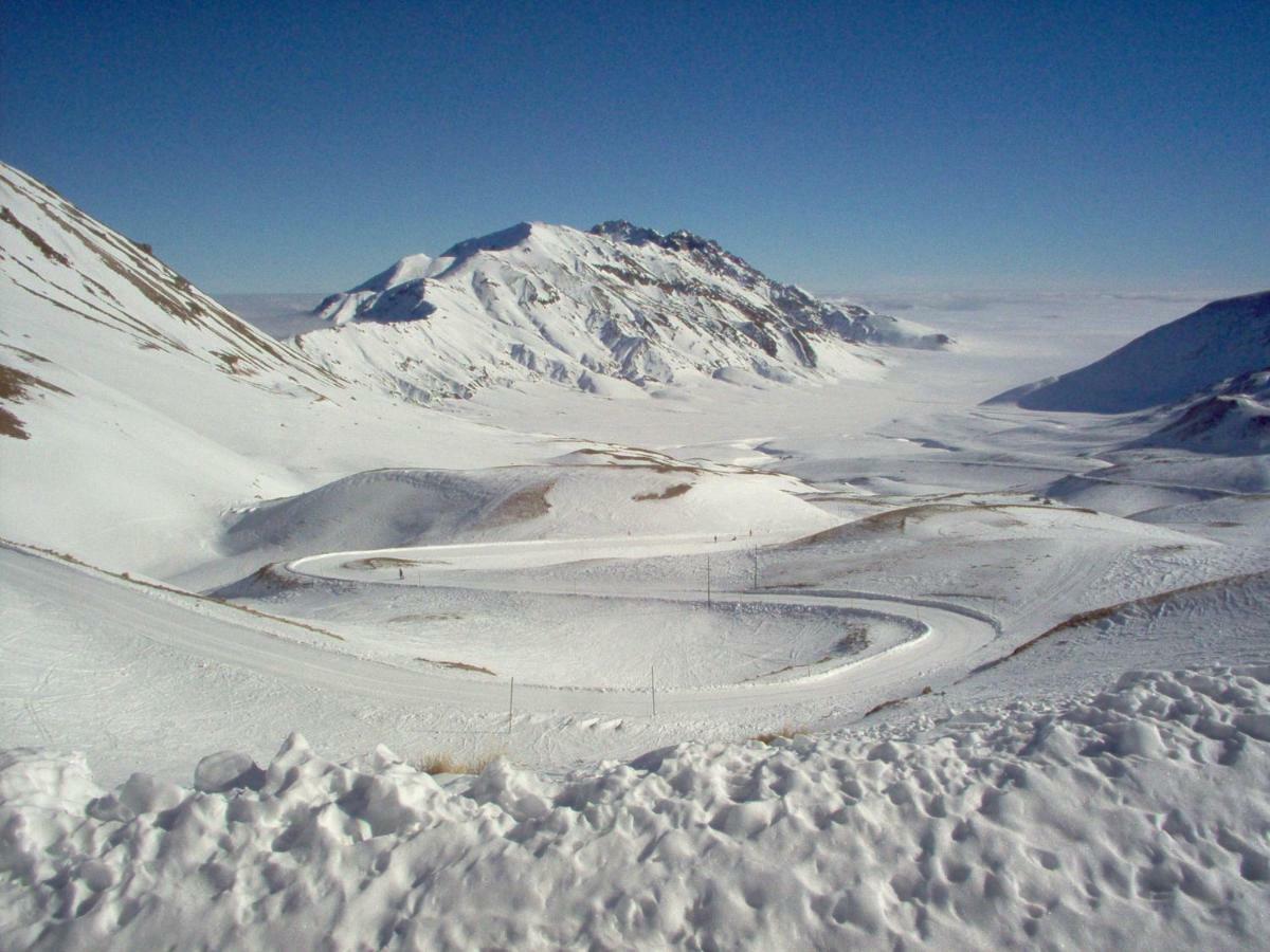 Ferienwohnung Il Piccolo Tibet - Gran Sasso LʼAquila Exterior foto